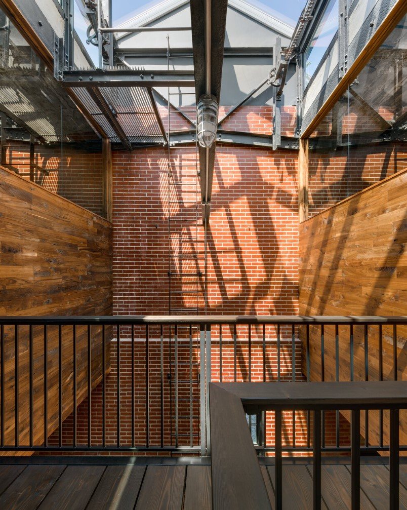 76 Somerville - Office - 4.jpg