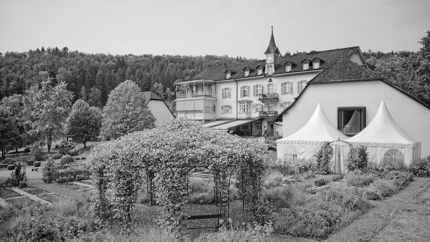 Ciba-Geigy-AG-Novartis--12-bw-1.png