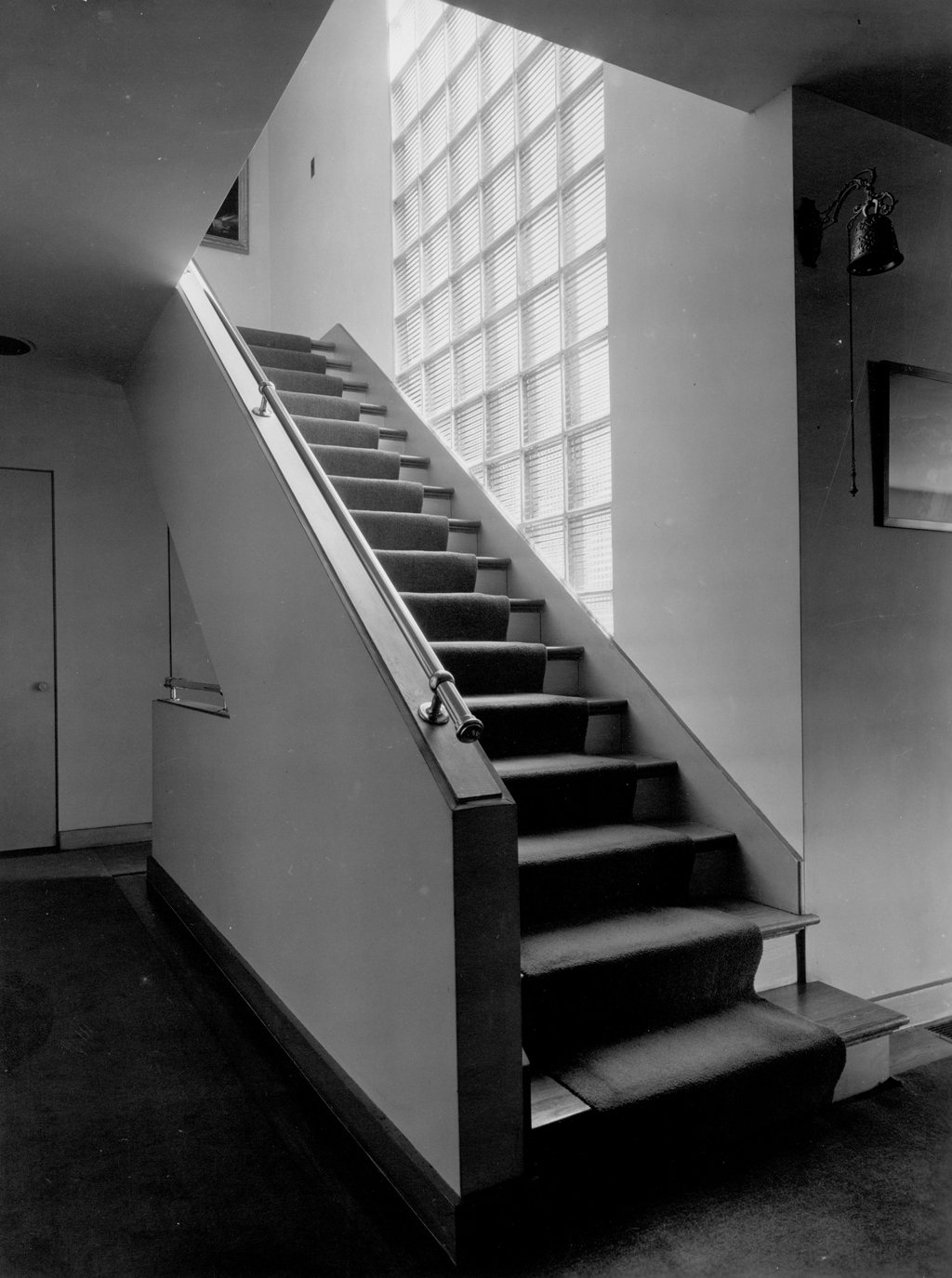 Shaw_stairway.jpg